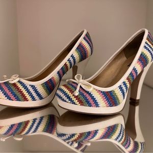 Listed Size 5.5 Rainbow